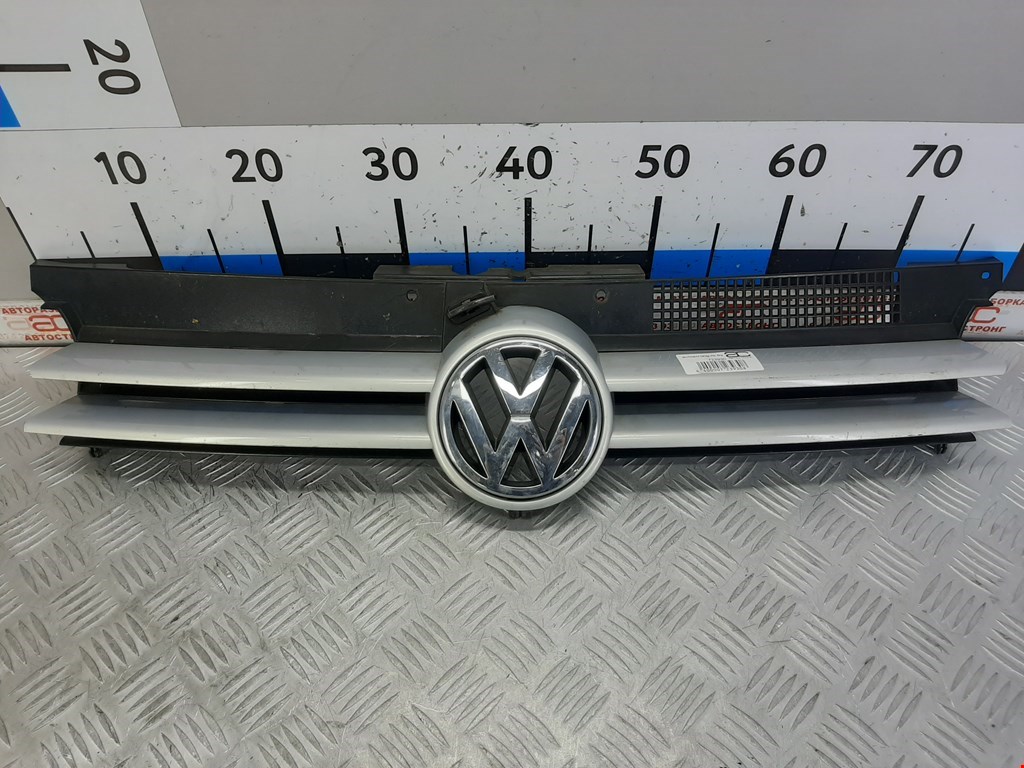 

Решетка радиатора Volkswagen Golf 4, Golf 4