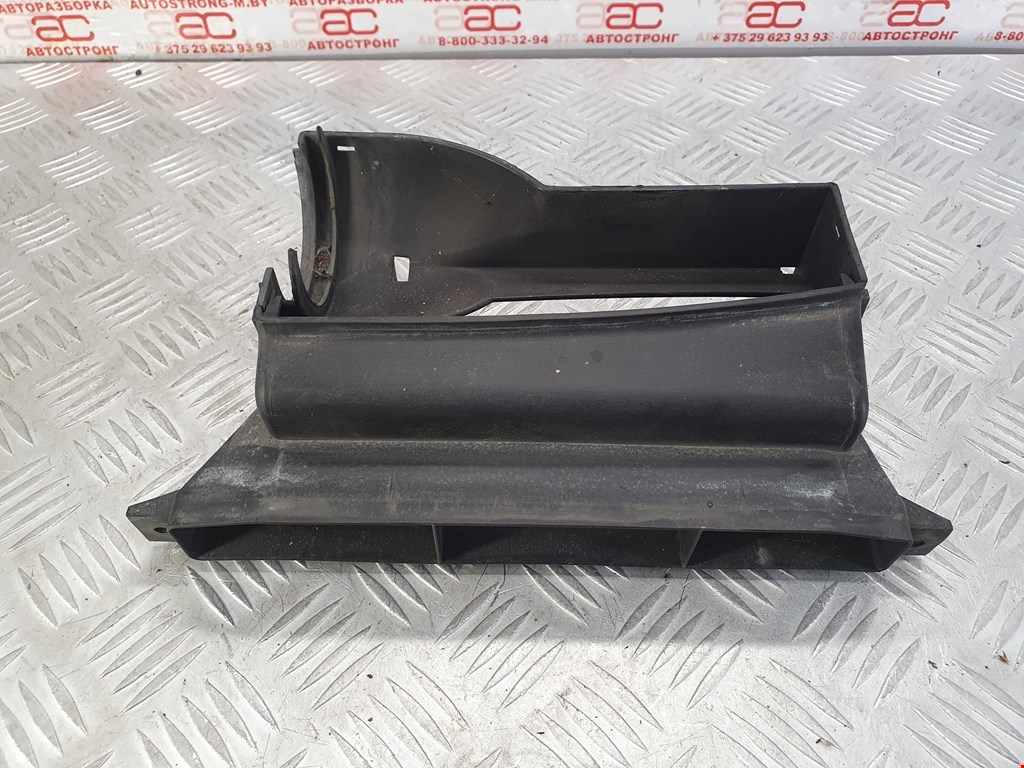 

Воздухозаборник (наружный) Volkswagen Passat 6, Passat 6
