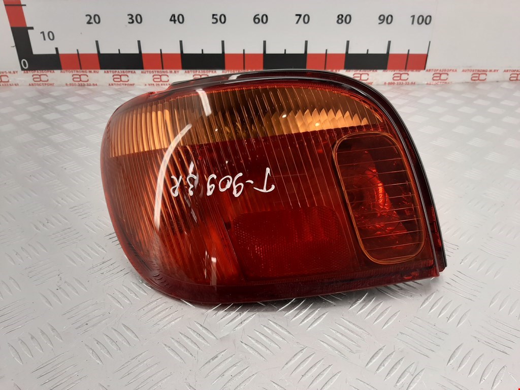 

Фонарь задний левый Toyota Yaris, Yaris