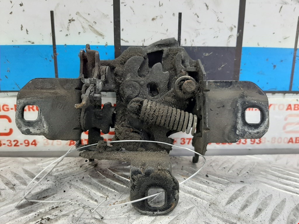 

Замок капота Volkswagen Golf 4, Golf 4