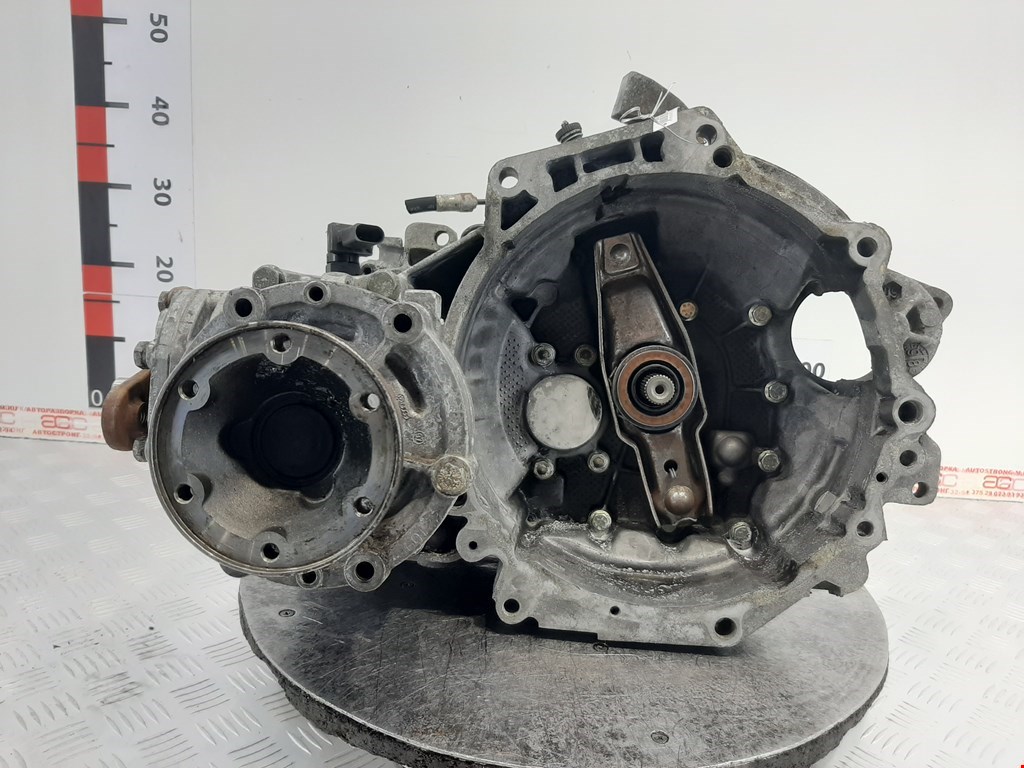 

КПП 5ст (механическая коробка) Volkswagen Golf 4, Golf 4