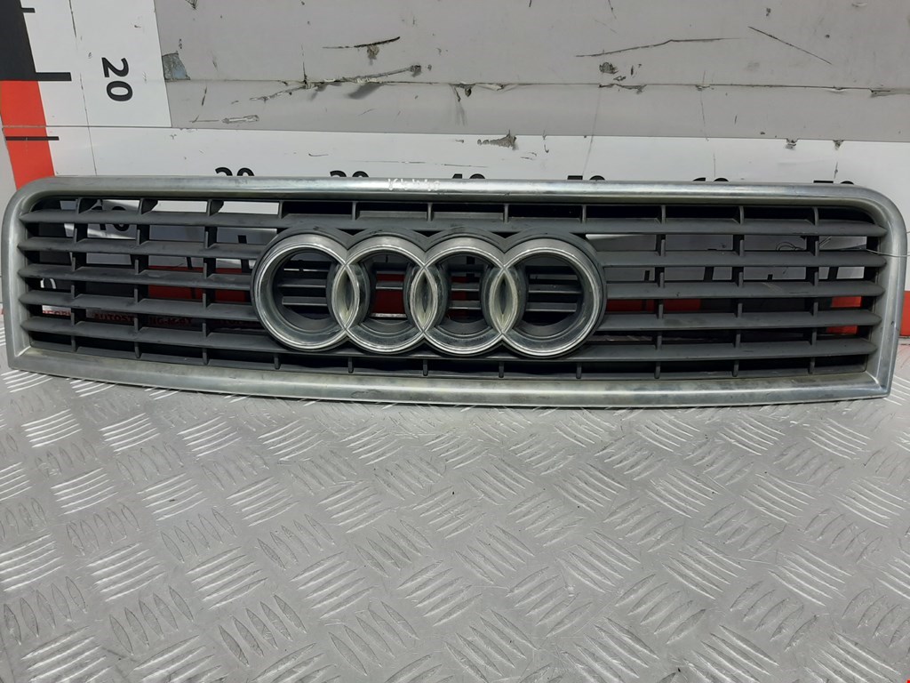 

Решетка радиатора Audi A4 B6, A4 B6