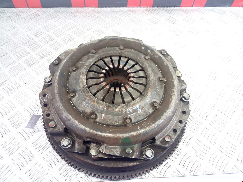 

Маховик (демпфер сцепления) Jeep Cherokee 3, Cherokee 3