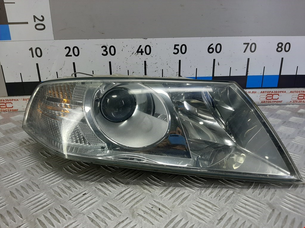 

Фара передняя правая Skoda Octavia 1Z, Octavia 1Z