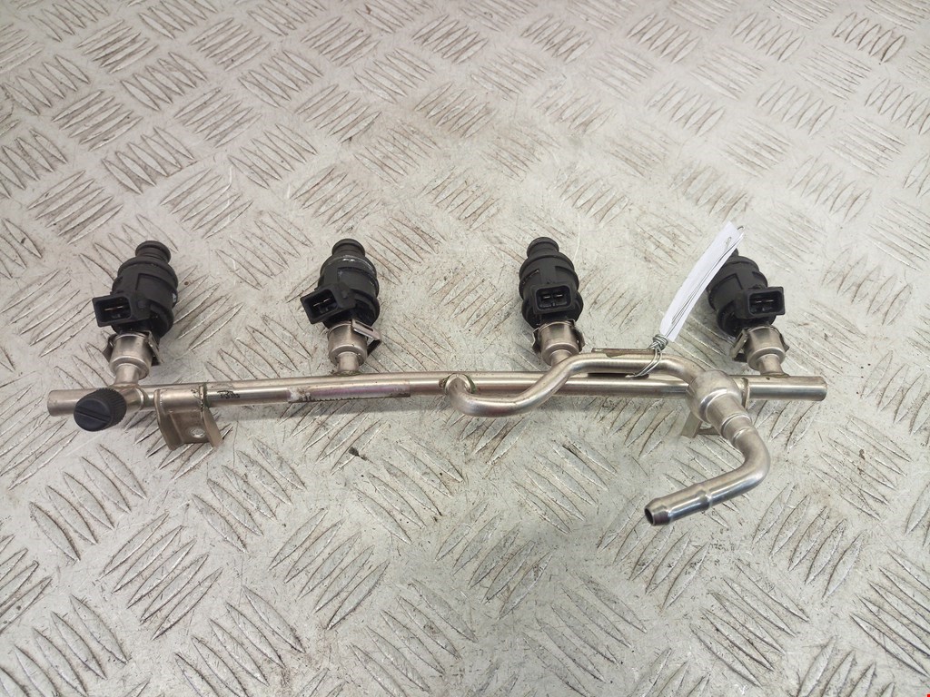 

Рампа топливная Saab 9 3 (2), 9 3 (2)