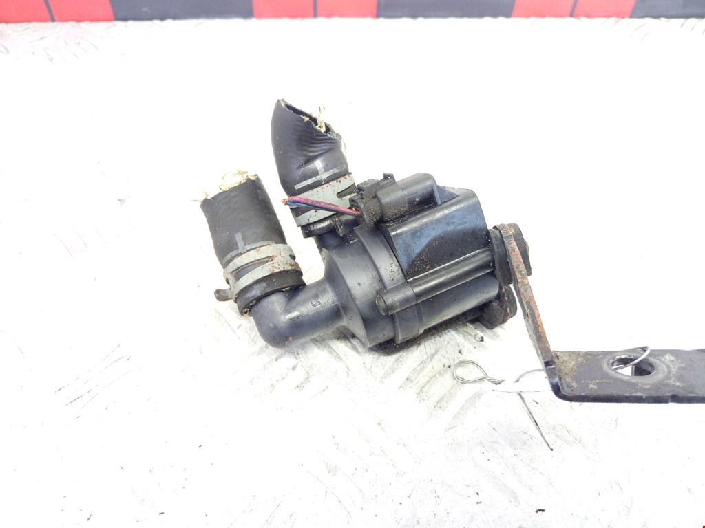 

Насос водяной (помпа) Volkswagen Passat 6, Passat 6