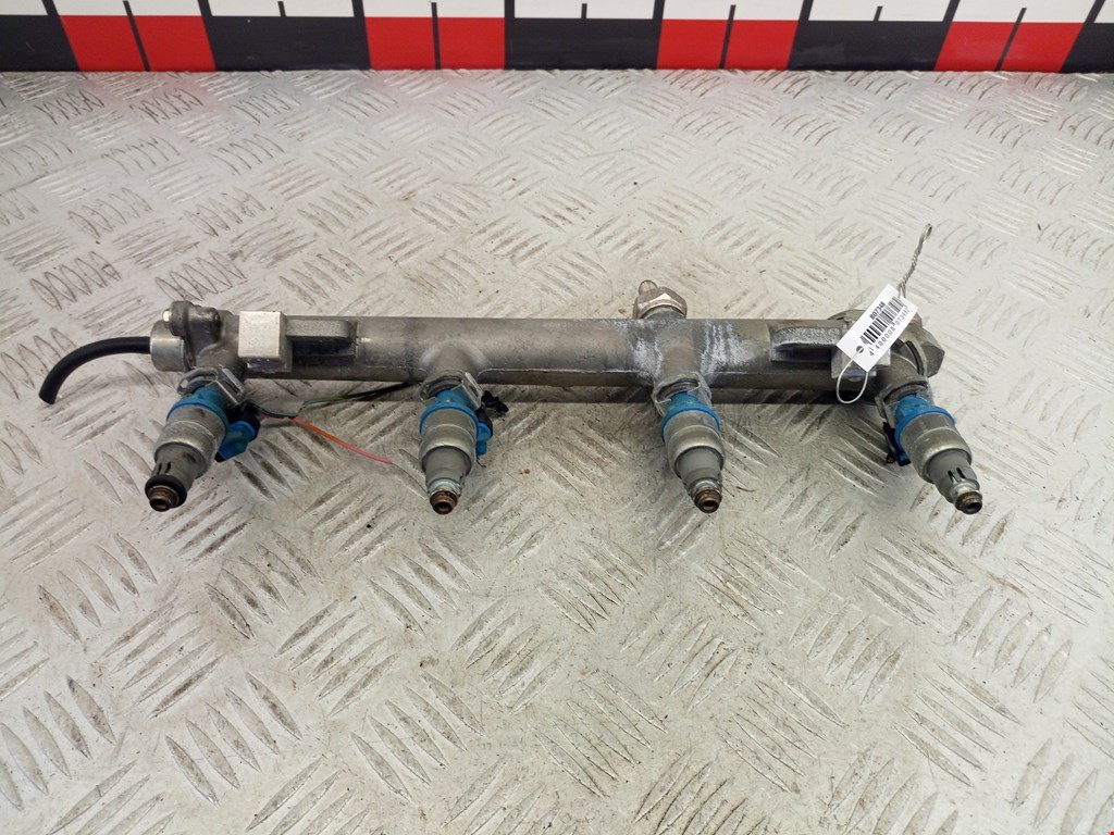 

Рампа топливная Saab 9 3 (2), 9 3 (2)