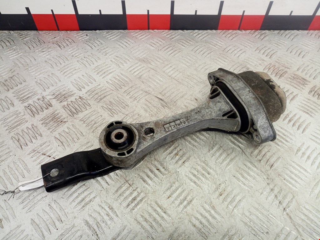 

Подушка крепления двигателя Volkswagen Golf 4, Golf 4