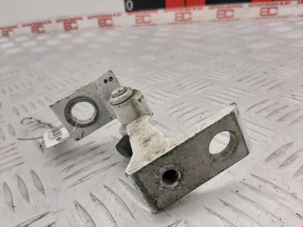 

Петля двери передней левой Audi A3 8V, A3 8V