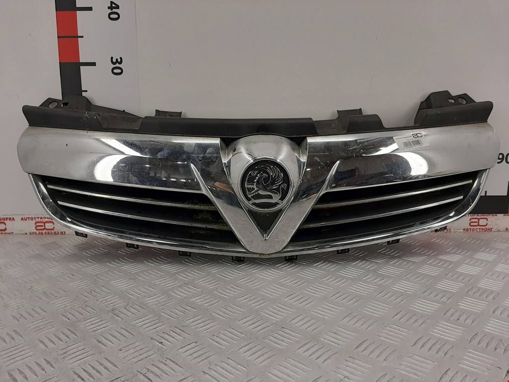 

Решетка радиатора Opel Zafira B, Zafira B