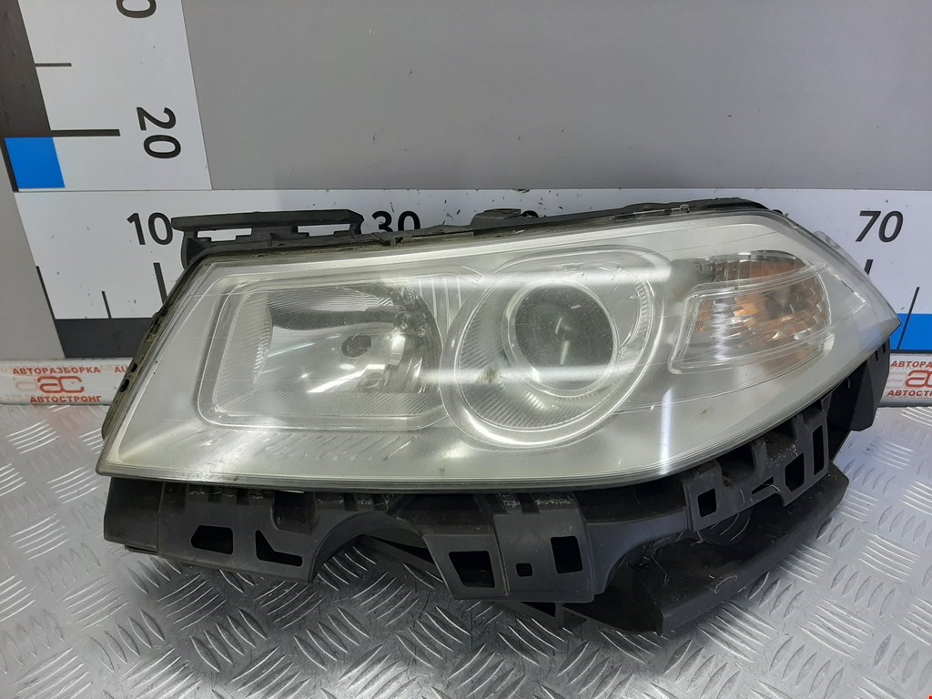 

Фара передняя левая Renault Megane 2, Megane 2