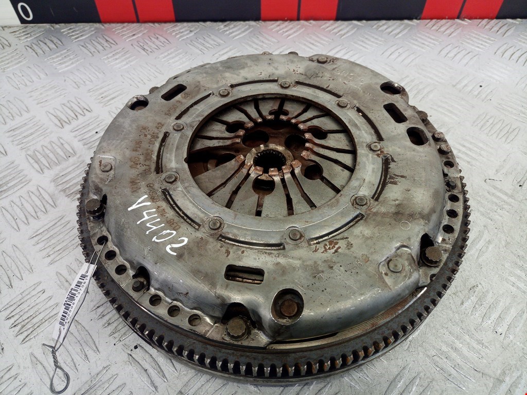 

Маховик (демпфер сцепления) Volkswagen Bora, Bora