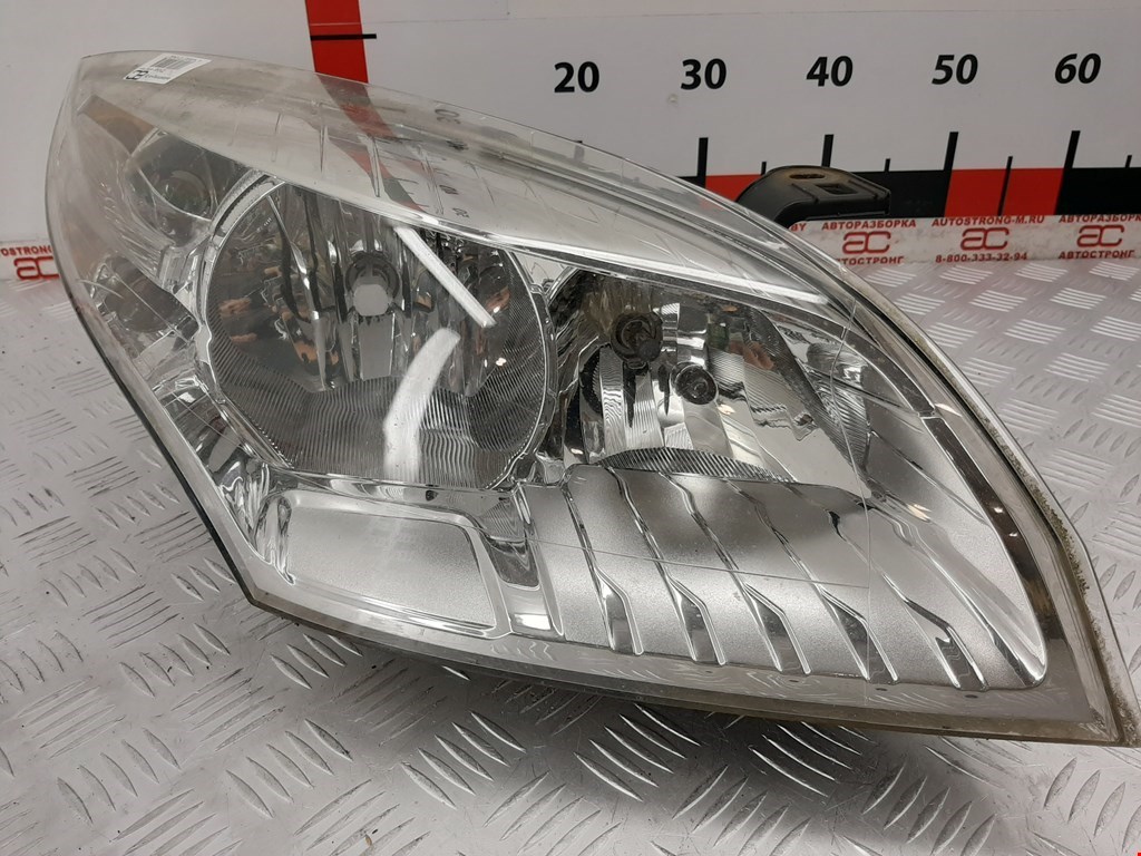 

Фара передняя правая Renault Megane 3, Megane 3