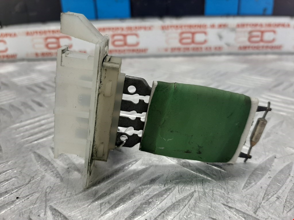 

Резистор (сопротивление) печки Volkswagen Golf 5, Golf 5