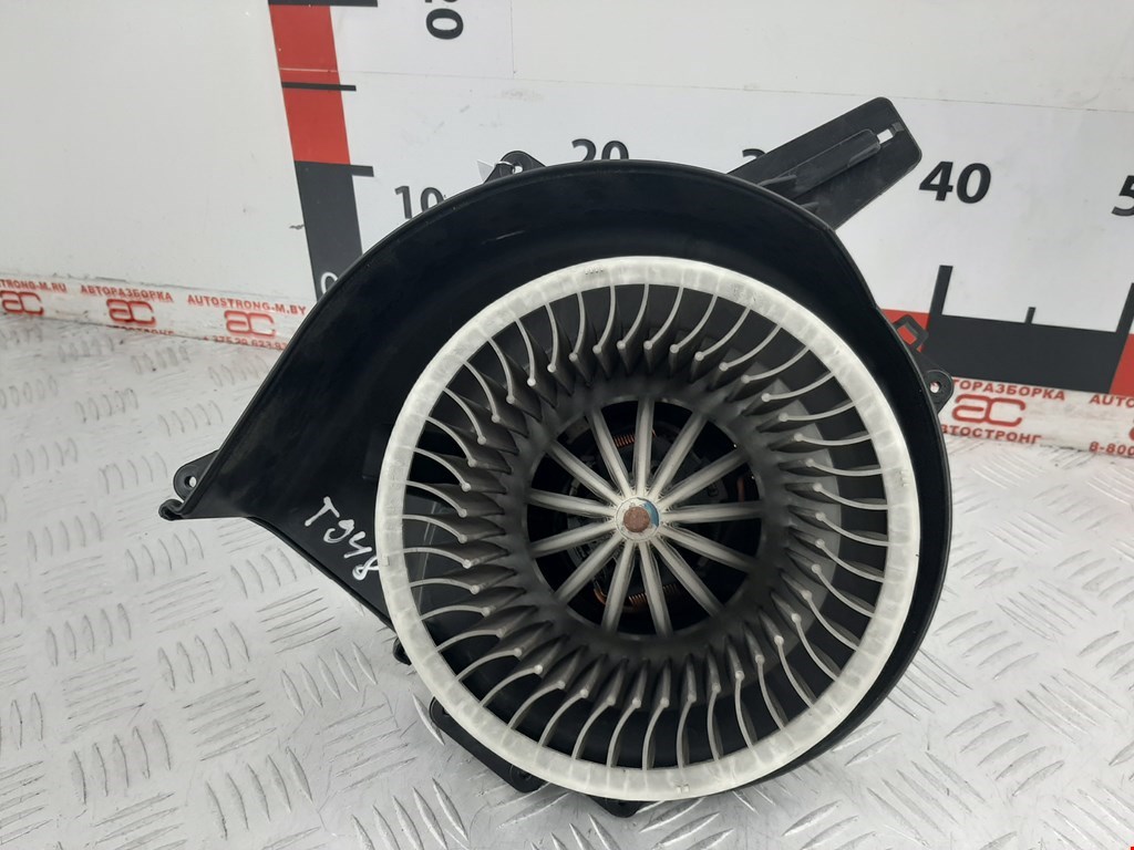 

Моторчик (двигатель) печки Volkswagen Fox, Fox