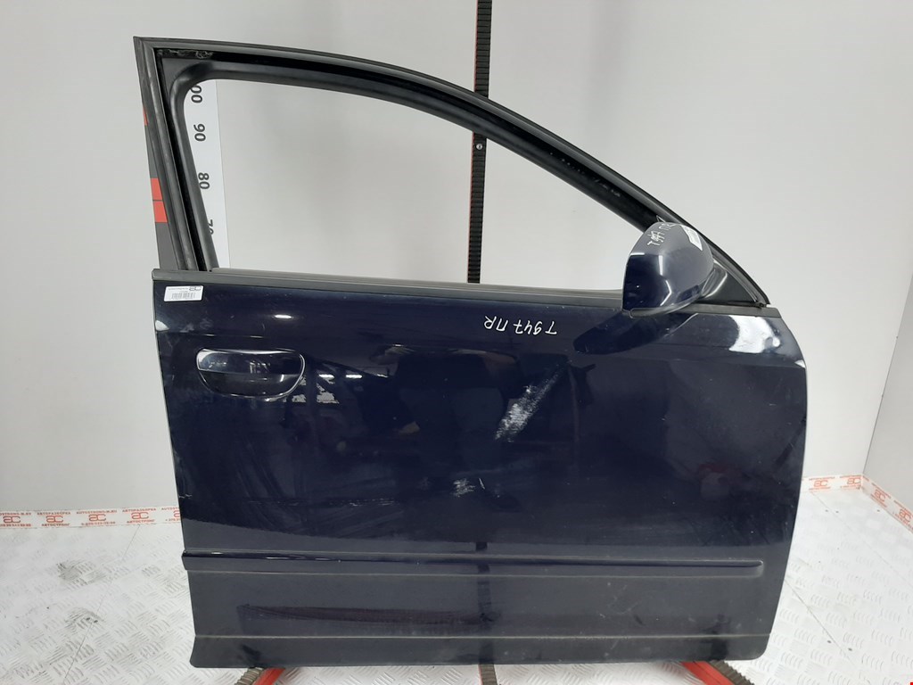 

Дверь передняя правая Audi A4 B6, A4 B6
