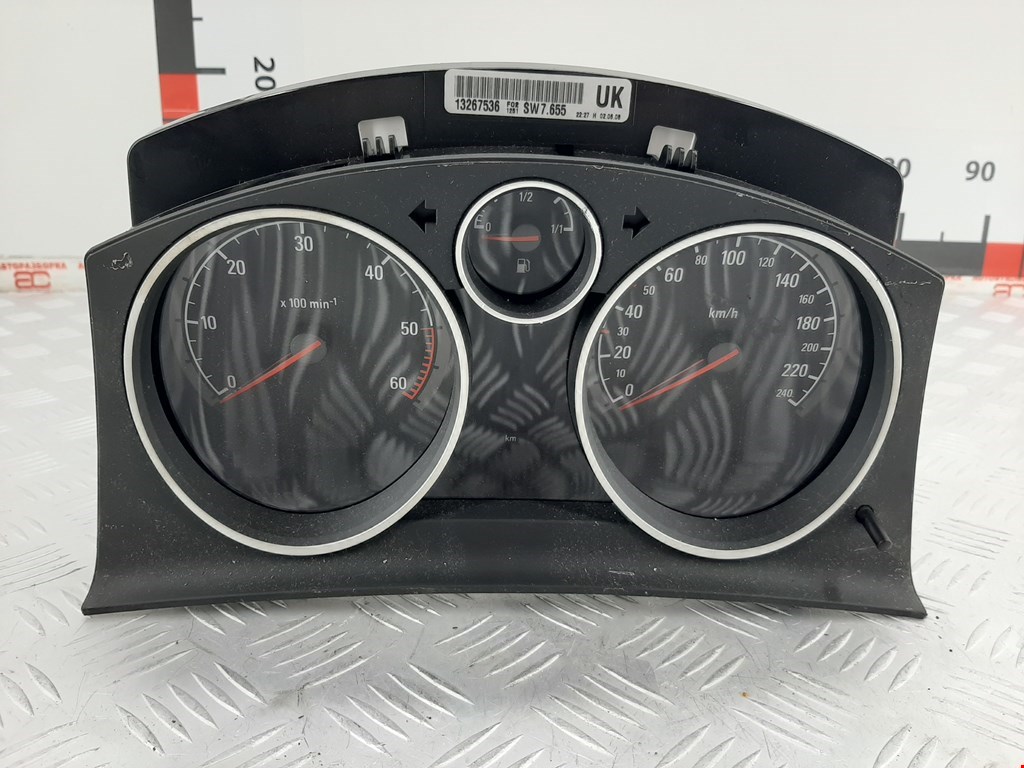 

Панель приборная (щиток приборов) Opel Astra H, Astra H