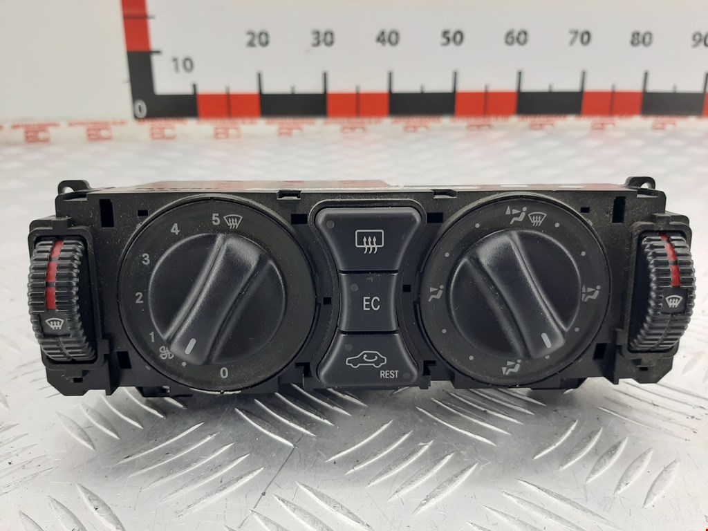 

Переключатель печки Mercedes W202 (C Class), W202 (C Class)