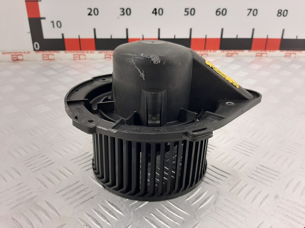 

Моторчик (двигатель) печки Audi A4 B5, A4 B5