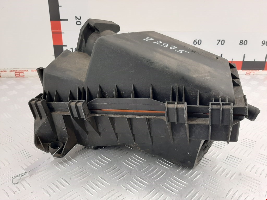 

Корпус воздушного фильтра Audi A3 8L, A3 8L