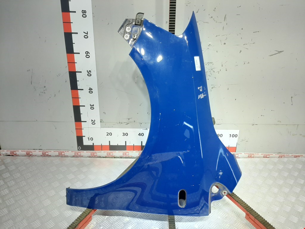 

Крыло переднее левое Volkswagen Fox, Fox