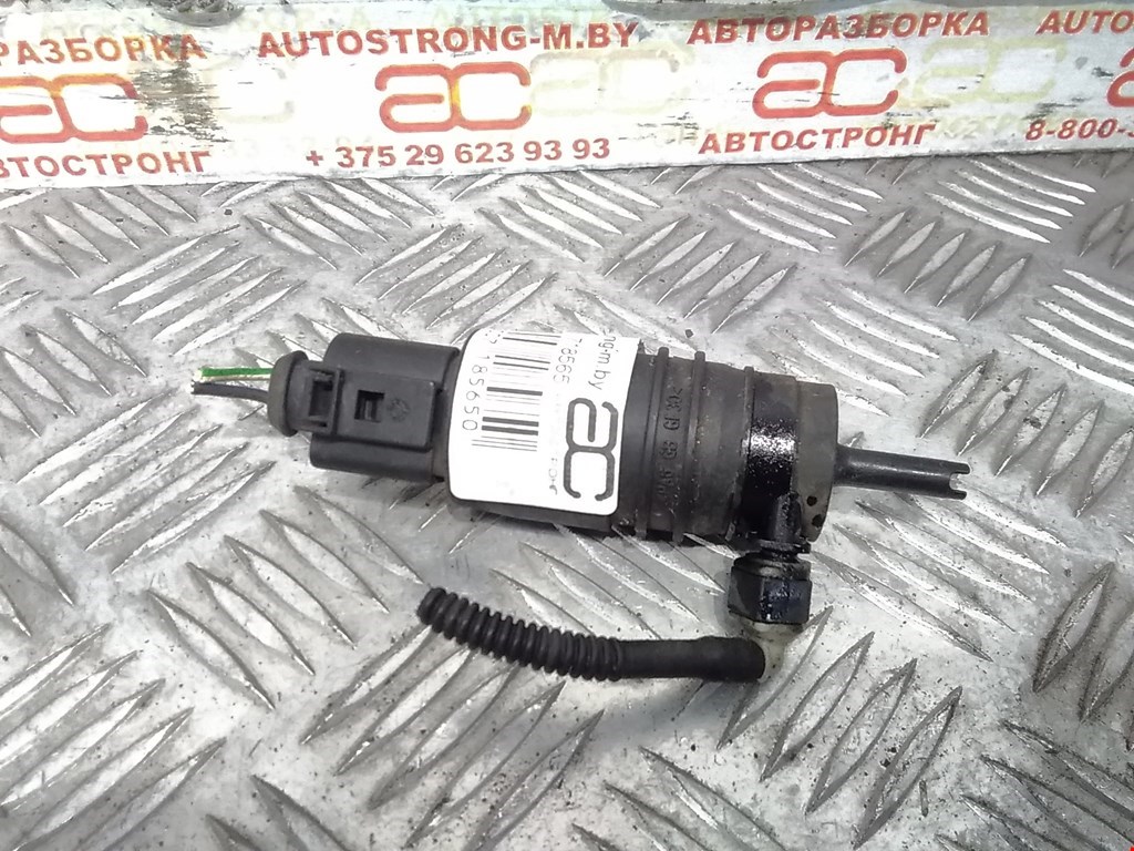 

Моторчик (насос) омывателя Volkswagen Passat 6, Passat 6