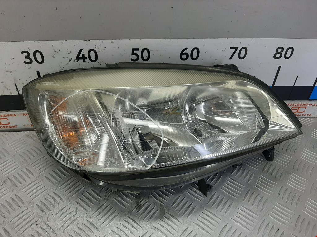 

Фара передняя правая Opel Zafira A, Zafira A