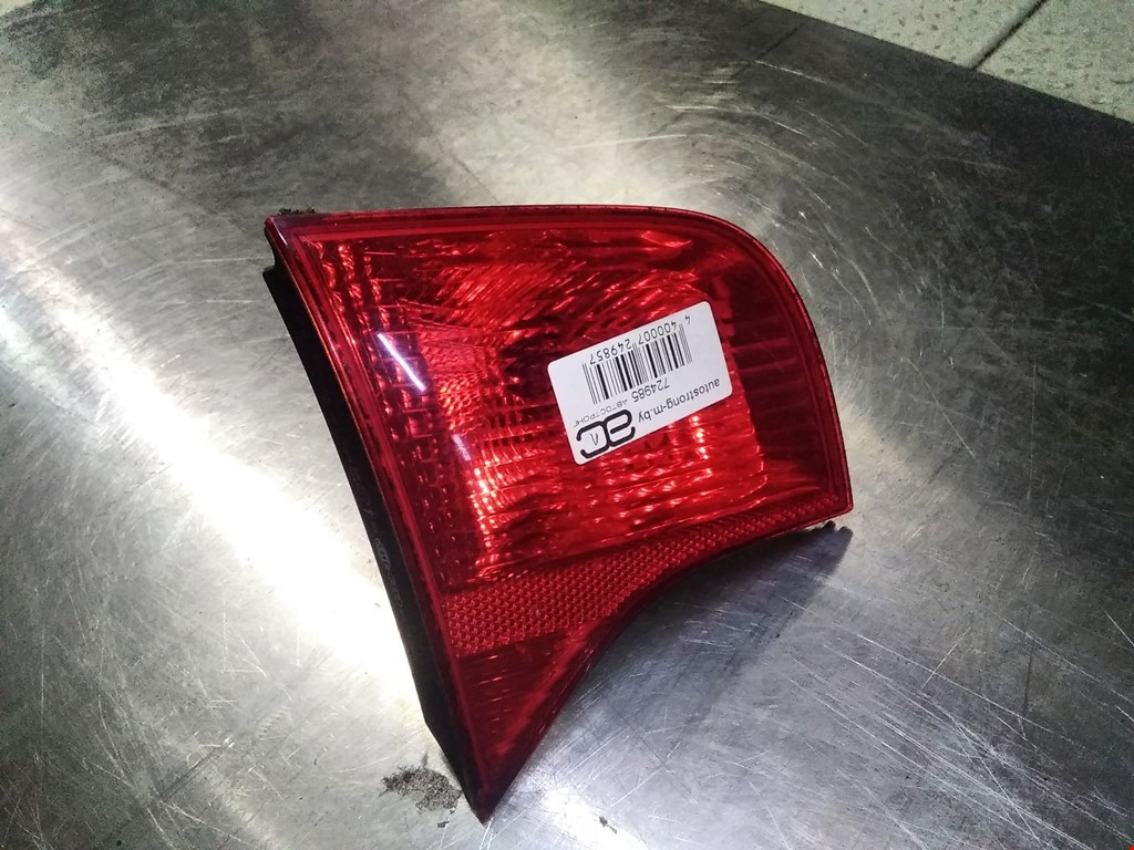 

Фонарь крышки багажника левый Audi A4 B7, A4 B7