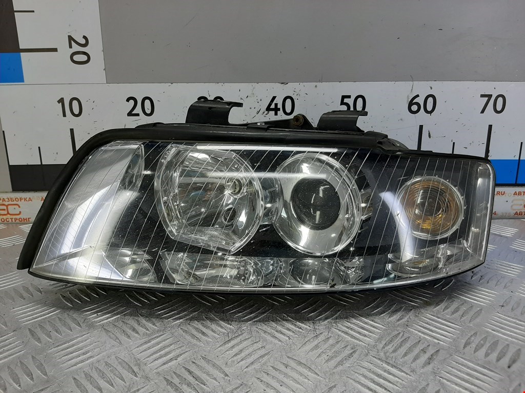 

Фара передняя левая Audi A4 B6, A4 B6