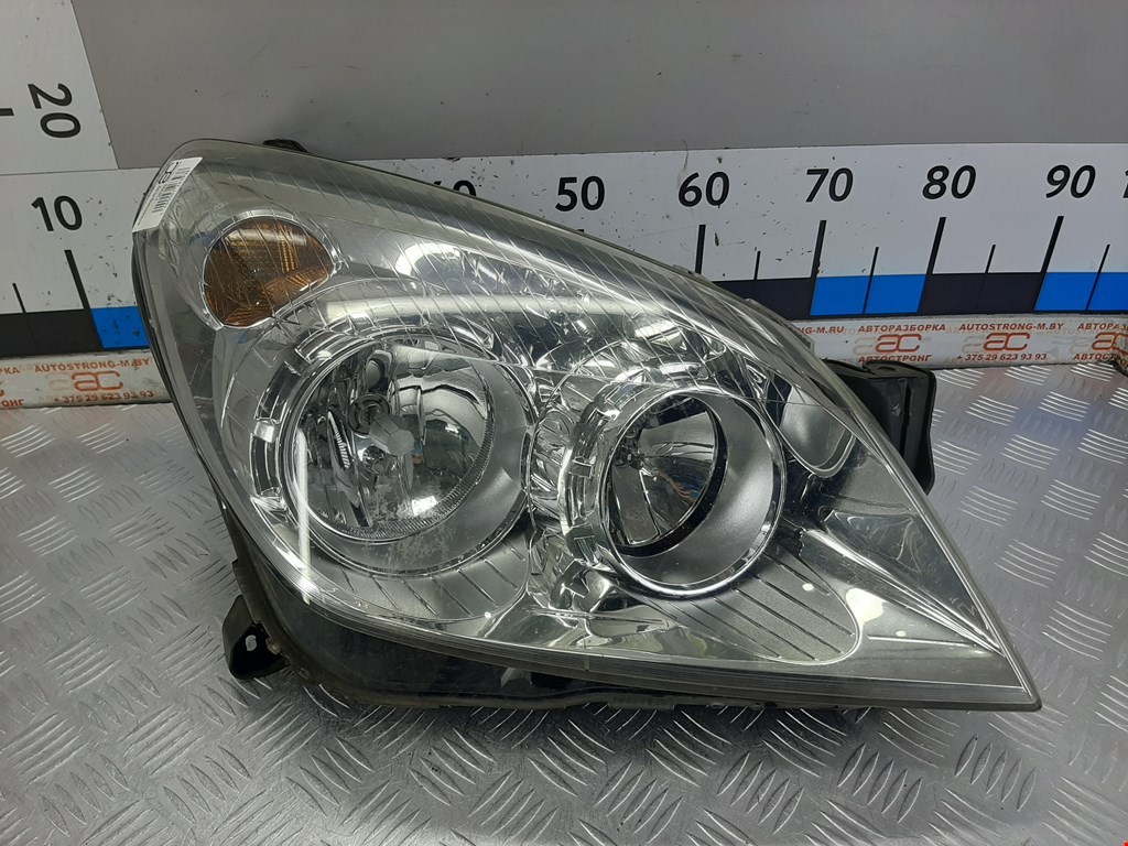 

Фара передняя правая Opel Astra H, Astra H