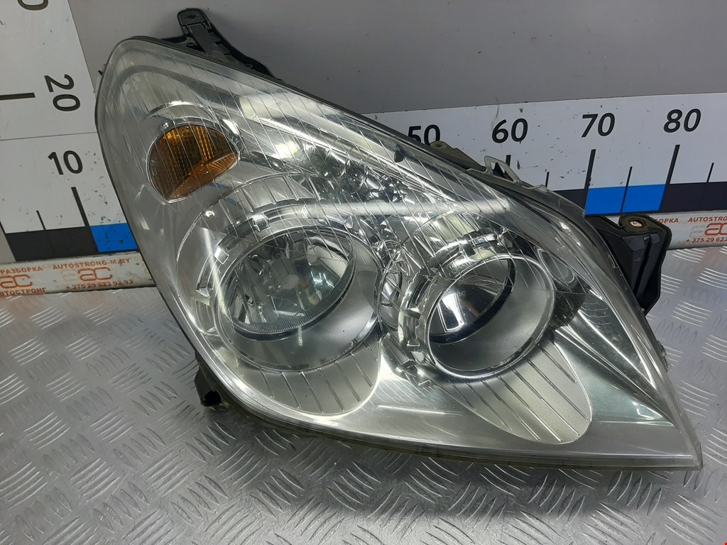 

Фара передняя правая Opel Astra H, Astra H