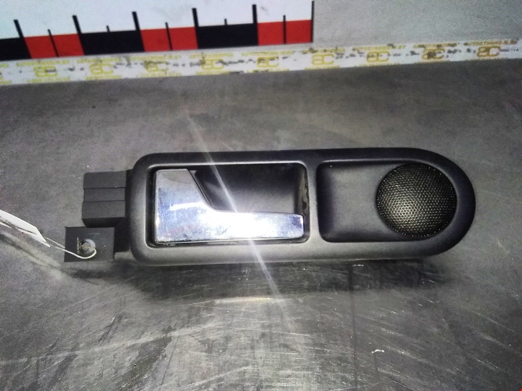 

Ручка двери внутренняя задняя левая Volkswagen Passat 5 GP, Passat 5 GP