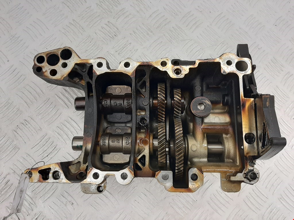 

Насос масляный Audi A4 B7, A4 B7