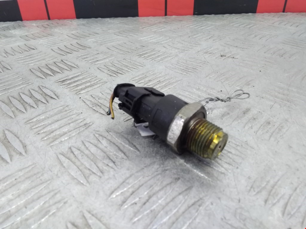 

Датчик давления топлива Honda Civic 8, Civic 8