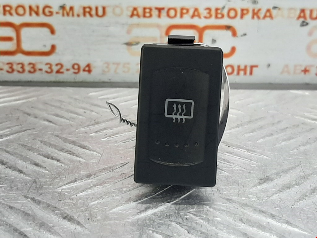 

Кнопка обогрева заднего стекла Volkswagen Passat 5, Passat 5