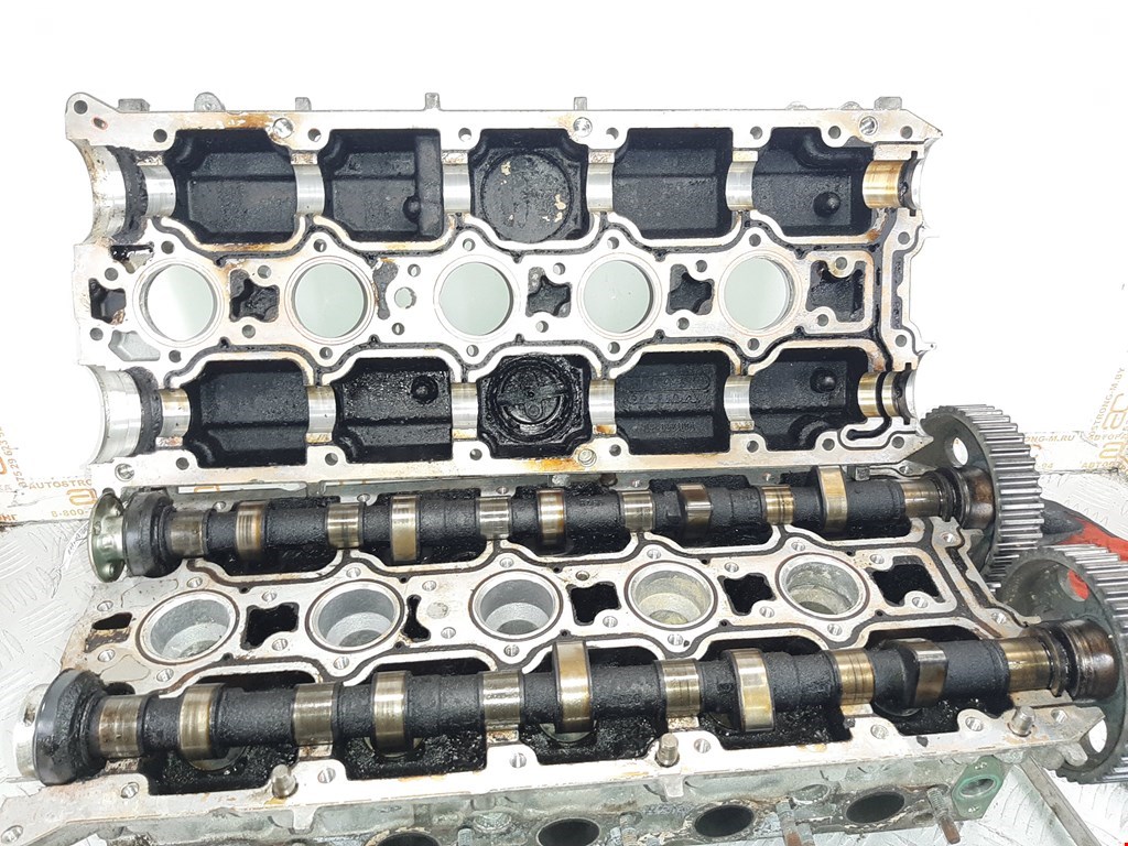 

Головка блока цилиндров (ГБЦ) Volvo 850, 850