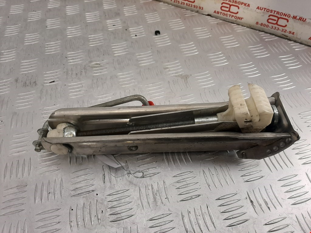 

Домкрат Audi A4 B5, A4 B5