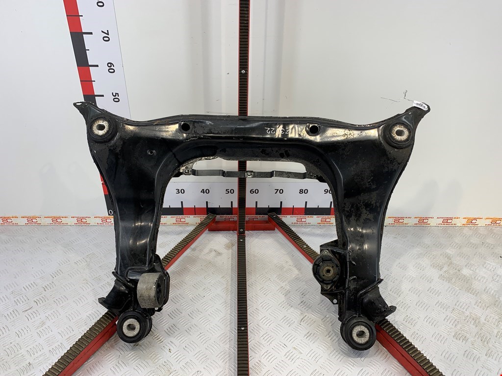 

Балка передняя (подрамник) Audi A4 B5, A4 B5