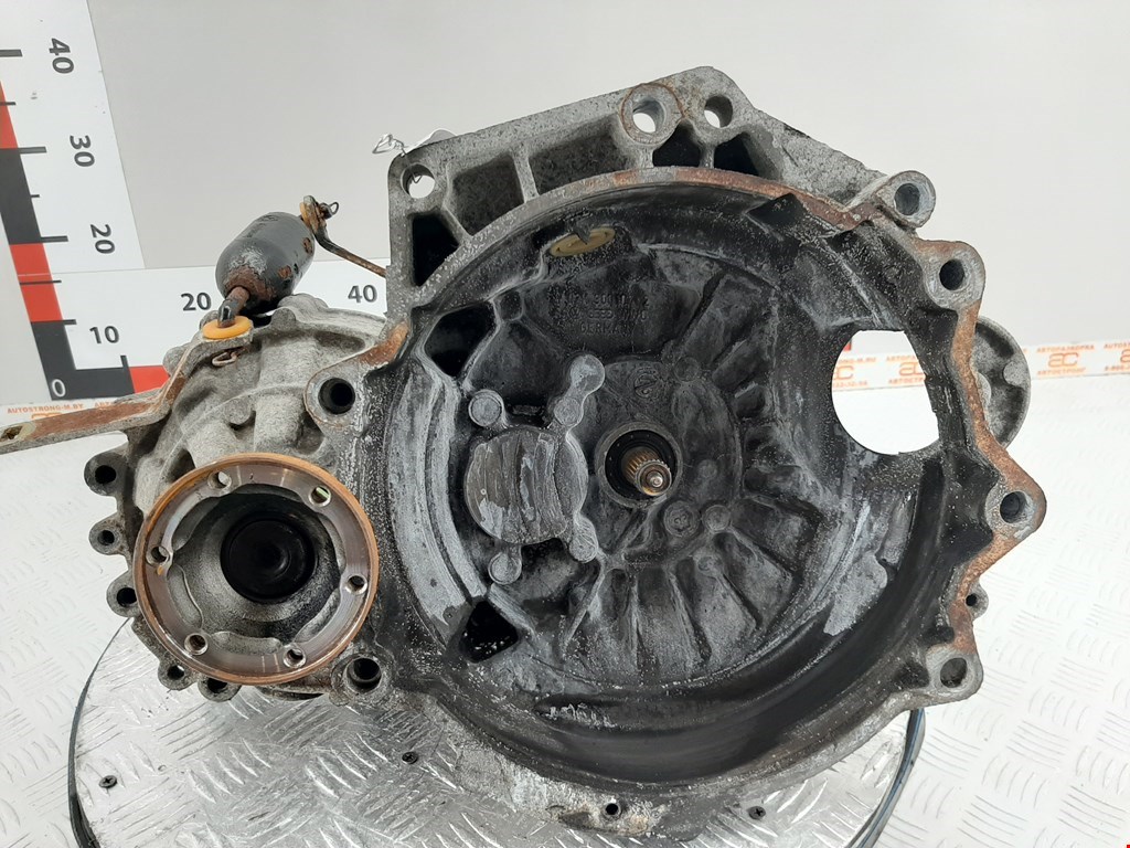

КПП 5ст (механическая коробка) Volkswagen Golf 3, Golf 3
