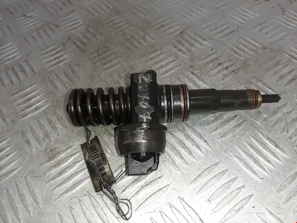 

Форсунка дизельная электрическая Volkswagen Passat 5 GP, Passat 5 GP