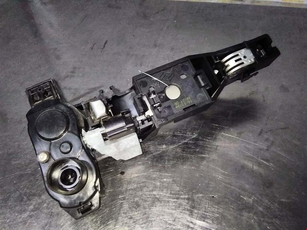 

Ручка двери наружная передняя левая Renault Modus, Modus