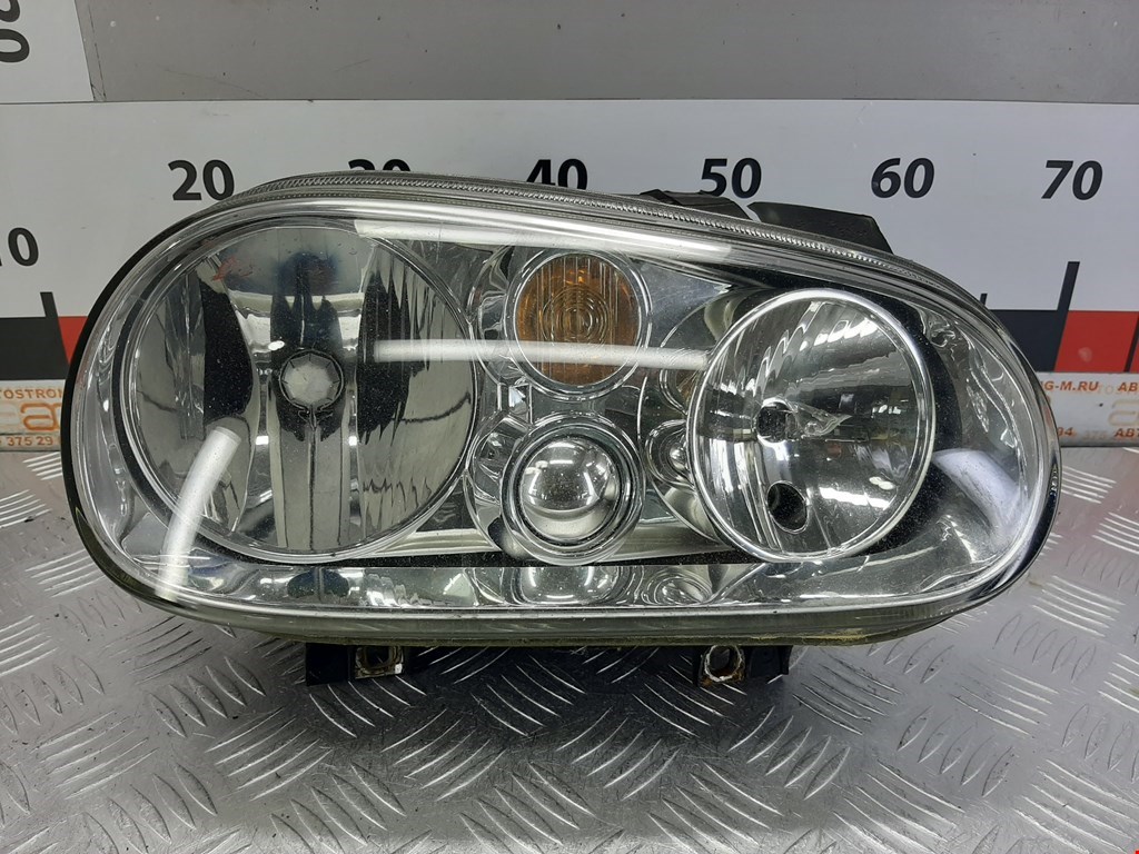

Фара передняя правая Volkswagen Golf 4, Golf 4
