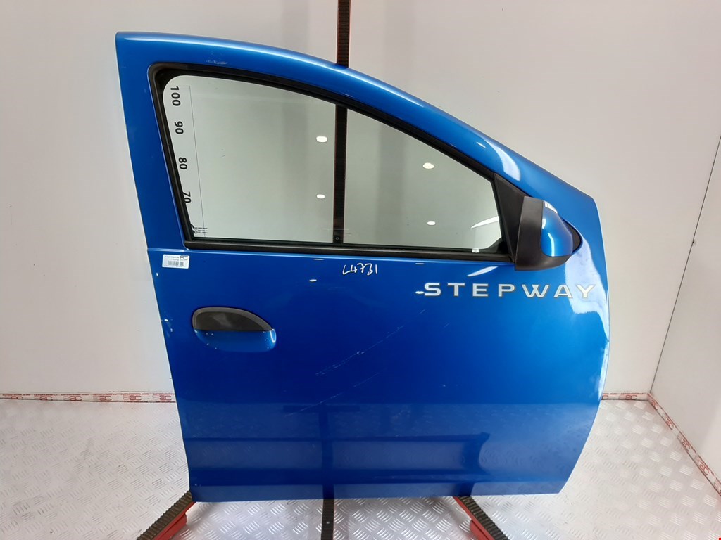 

Дверь передняя правая Dacia Sandero, Sandero