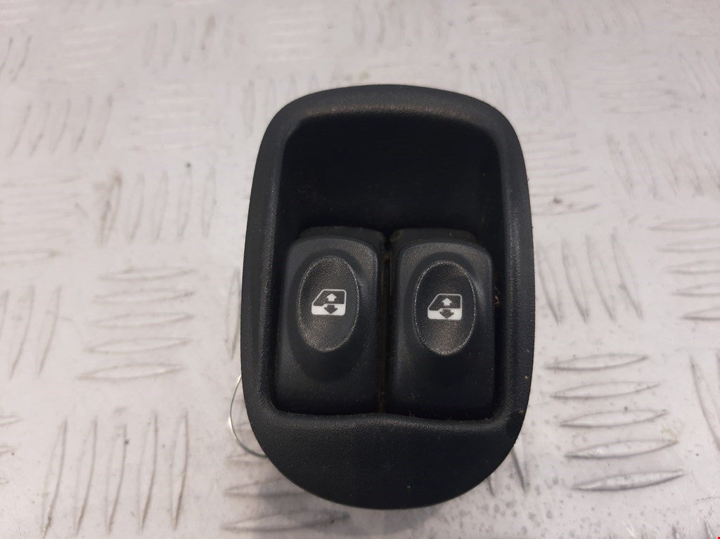 

Кнопка стеклоподъемника Renault Scenic 1, Scenic 1
