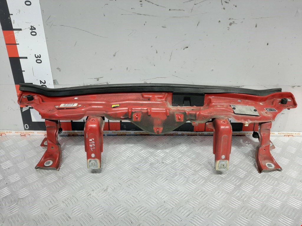 

Рамка капота Alfa Romeo 147, 147