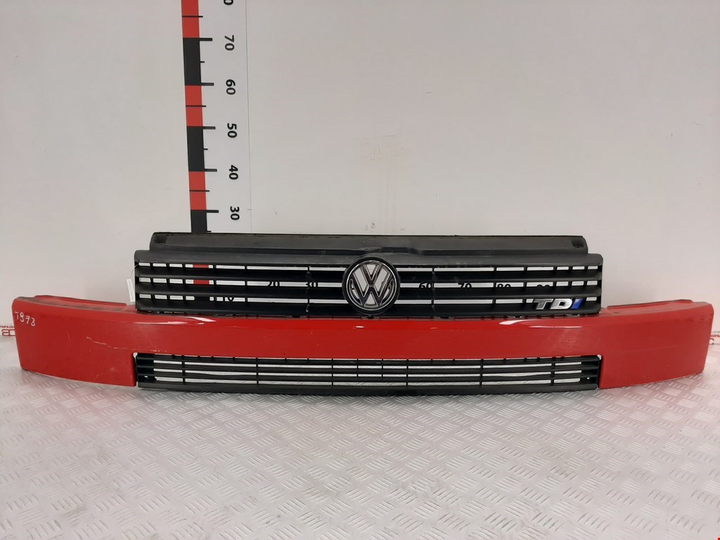 

Решетка радиатора Volkswagen T4, T4