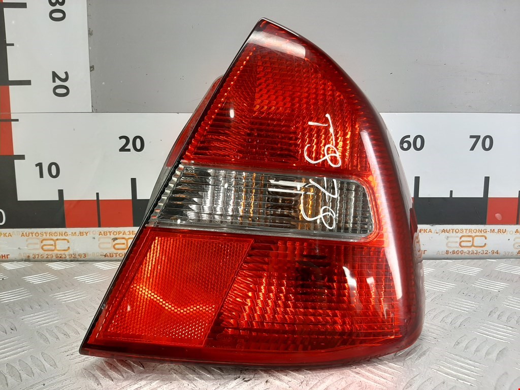 

Фонарь задний правый Mitsubishi Carisma, Carisma