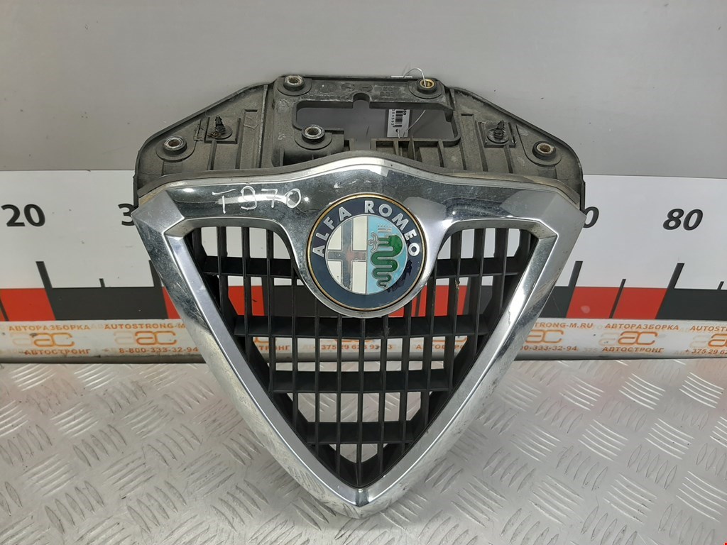 

Решетка радиатора Alfa Romeo 156, 156