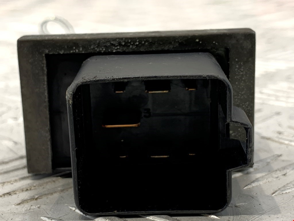 

Реле свечей накала Renault Scenic 1, Scenic 1