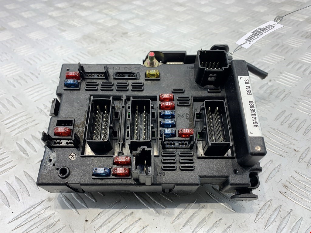 

Блок предохранителей Renault Scenic 2, Scenic 2